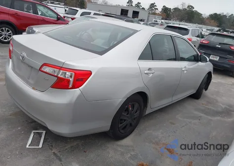 2012 Toyota Camry Le z USA, uszkodzony, nr VIN 4T1BF1FK7CU084221